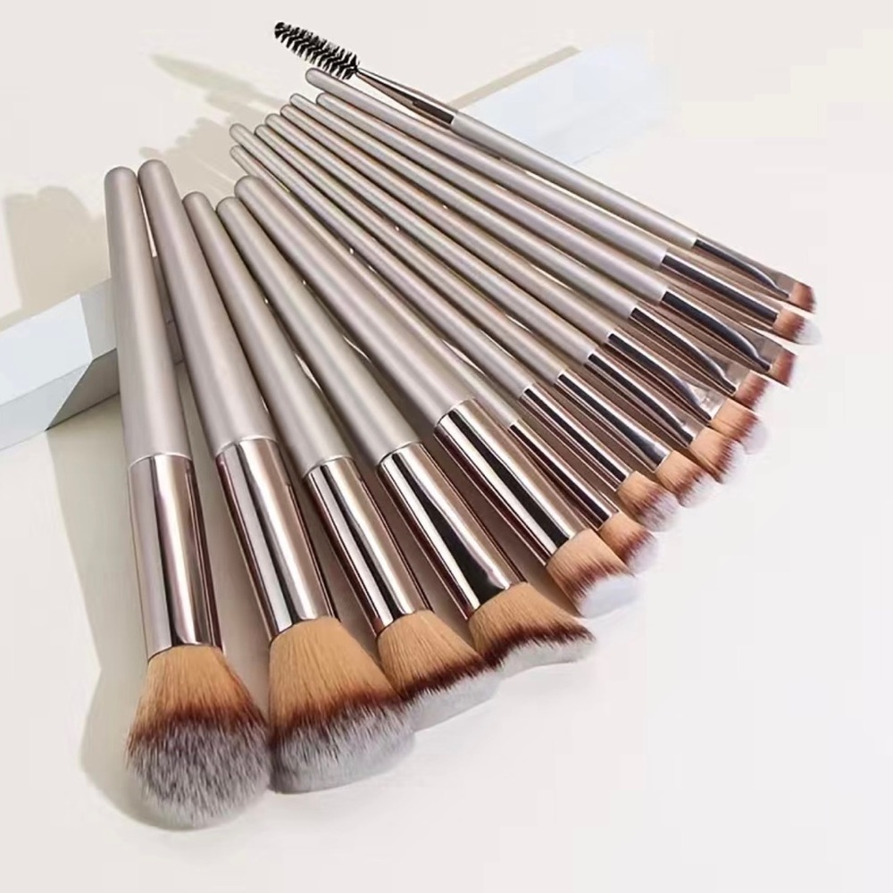 Makeup brush set